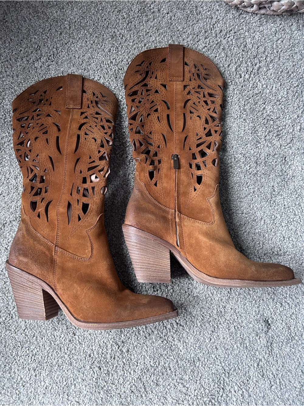 Sundance Aurore Women's Brown Suede Cutout Western Boots